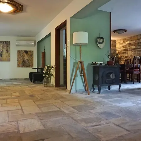 Affittacamere Artemisia House 3*