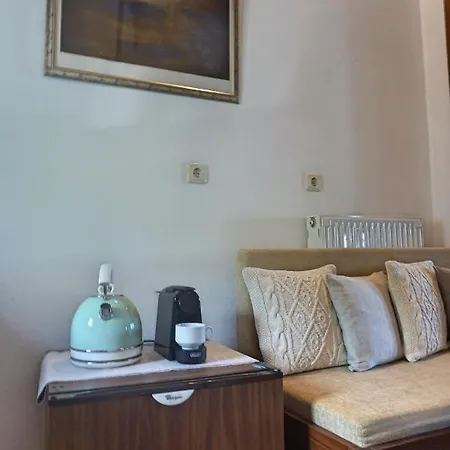 Artemisia House 게스트하우스 *