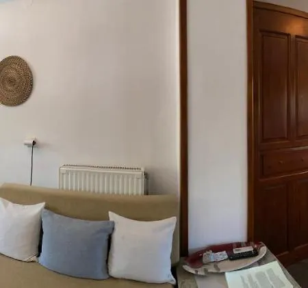 Artemisia House