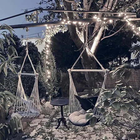 招待所 Artemisia House