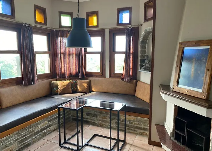 Pensión Artemisia House